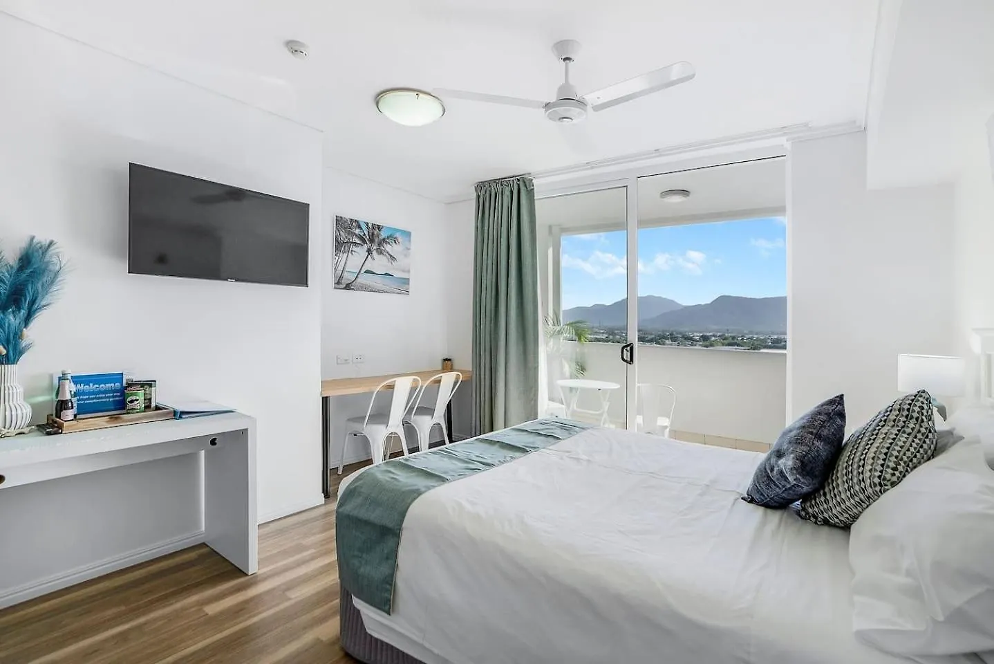 Apartment Cairns Central Getaway - A Sleek City Studio