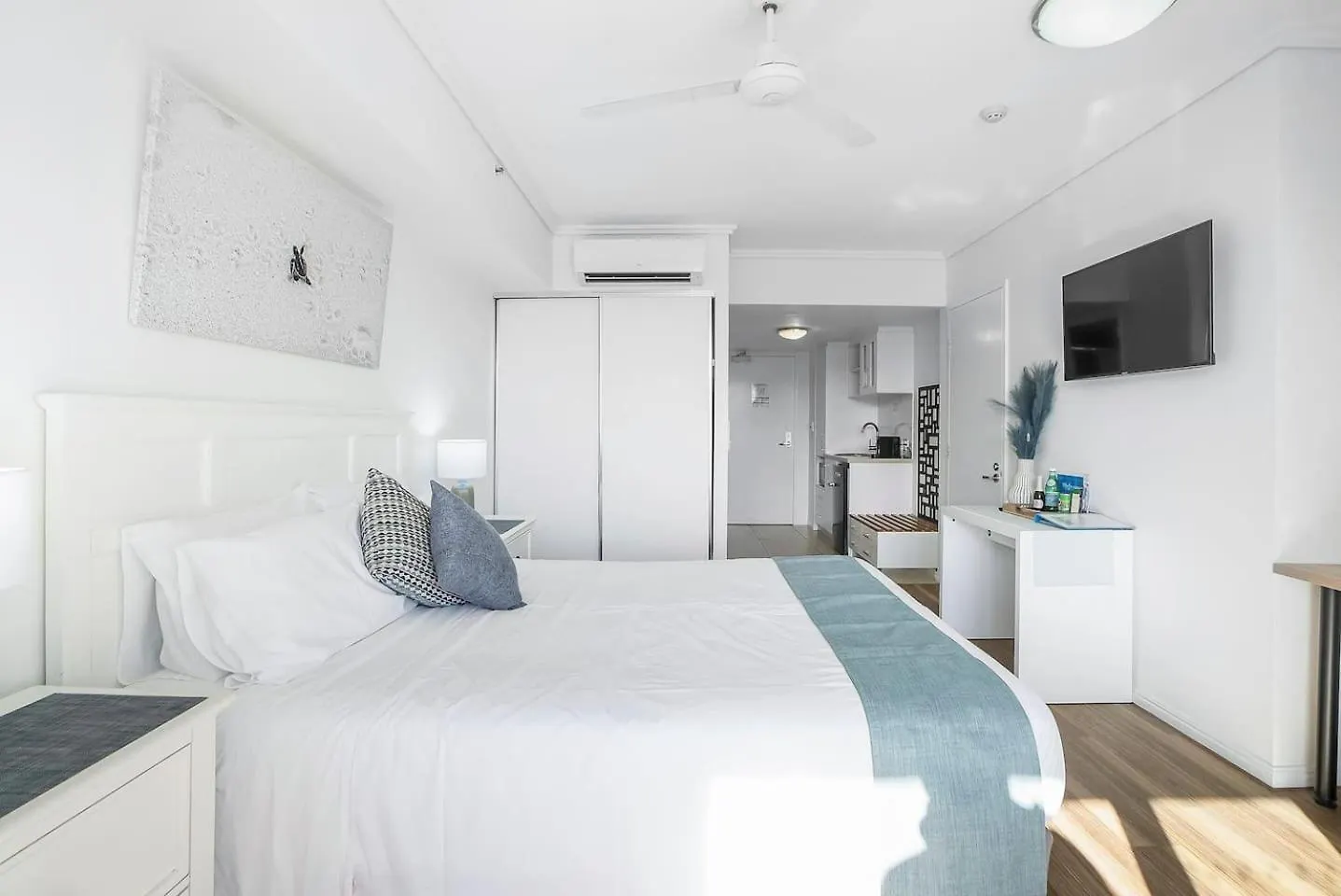 Apartment Cairns Central Getaway - A Sleek City Studio Australia